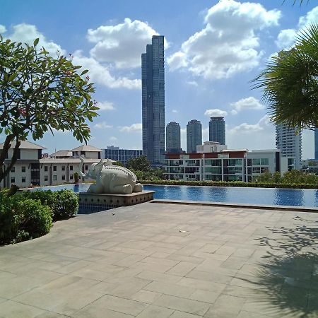 Baan Sathorn Riverfront 曼谷 外观 照片