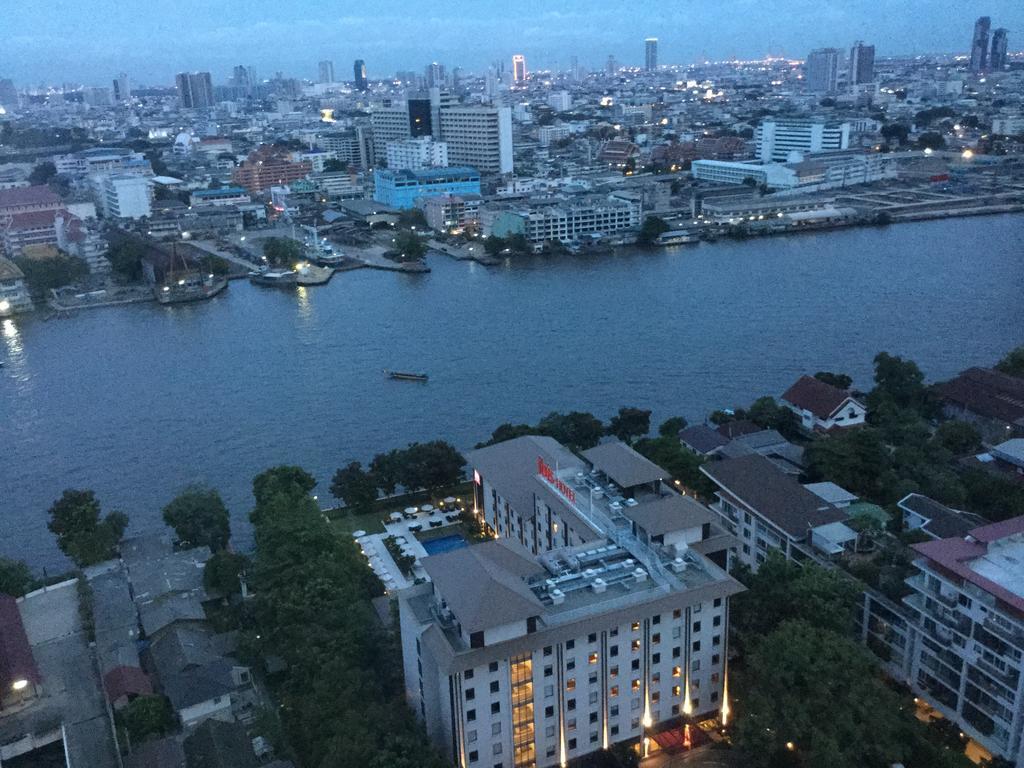 Baan Sathorn Riverfront 曼谷 客房 照片