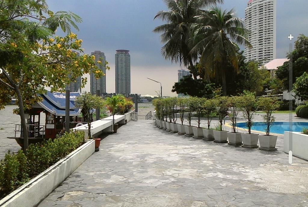 Baan Sathorn Riverfront 曼谷 客房 照片