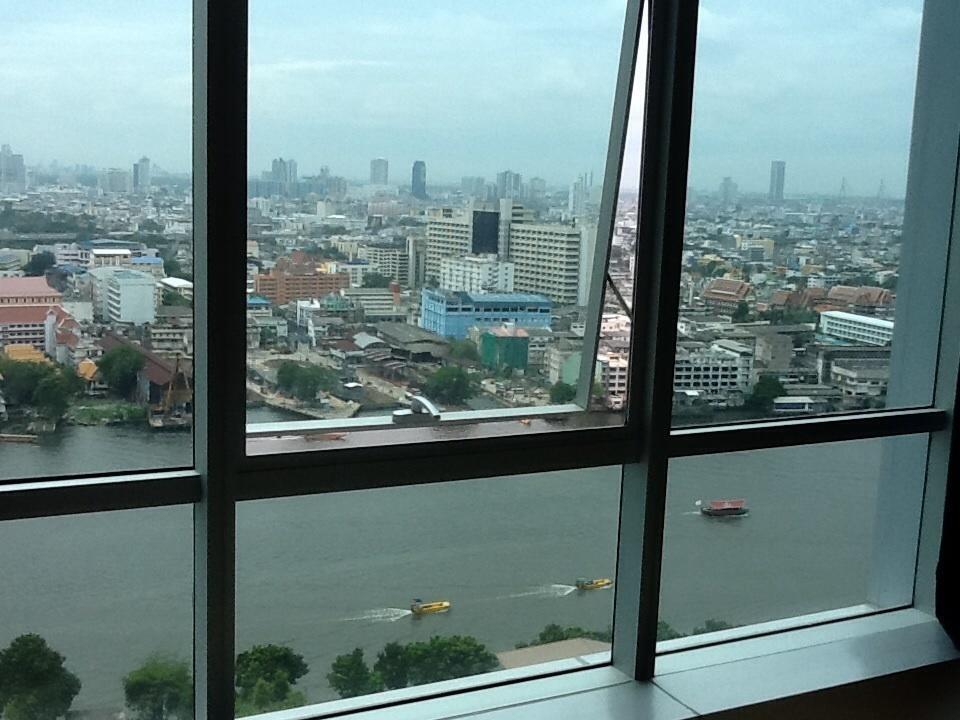 Baan Sathorn Riverfront 曼谷 外观 照片