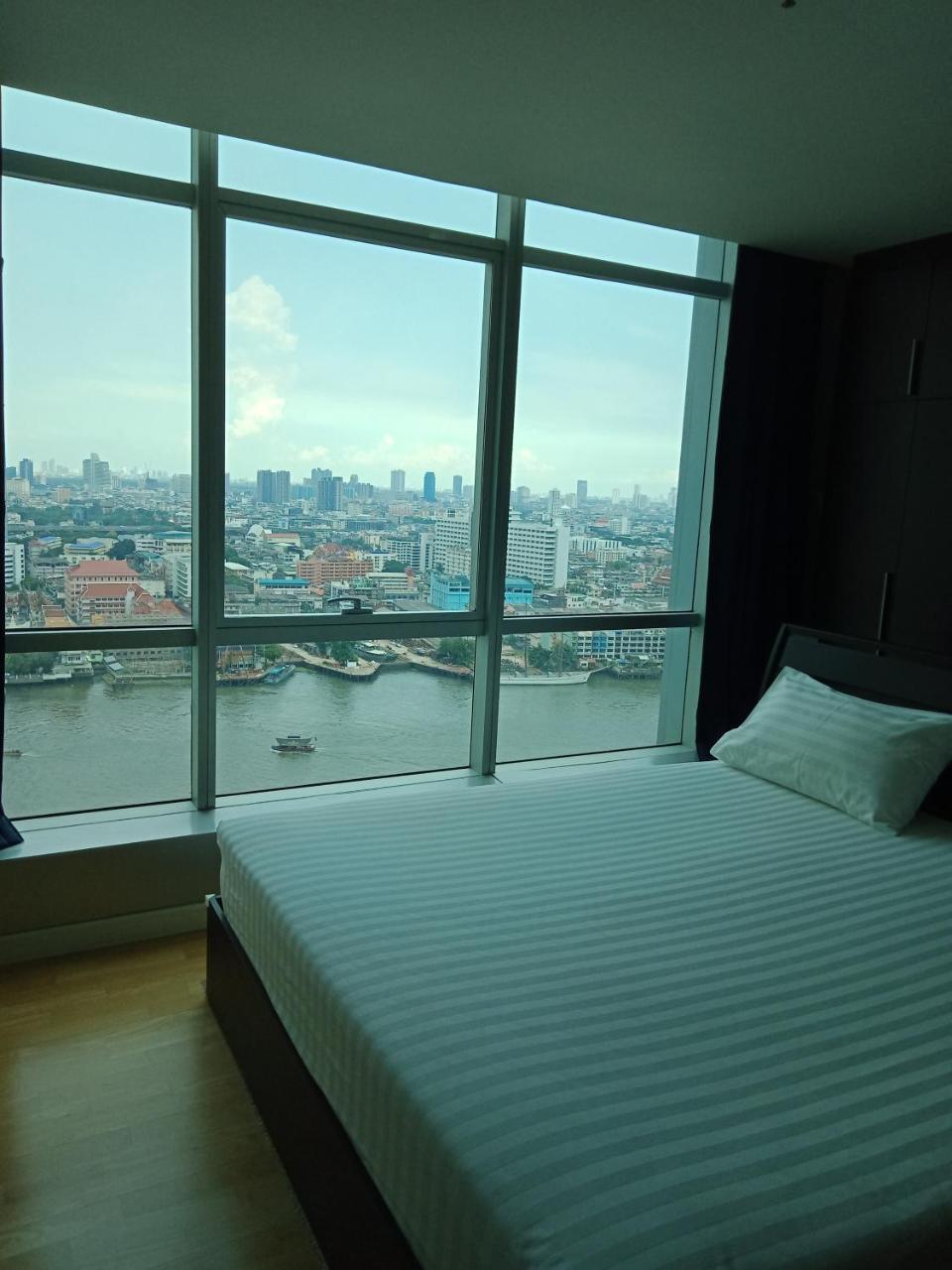Baan Sathorn Riverfront 曼谷 外观 照片