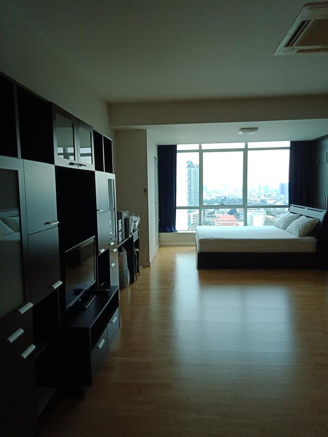 Baan Sathorn Riverfront 曼谷 外观 照片