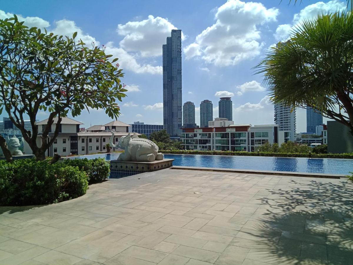 Baan Sathorn Riverfront 曼谷 外观 照片