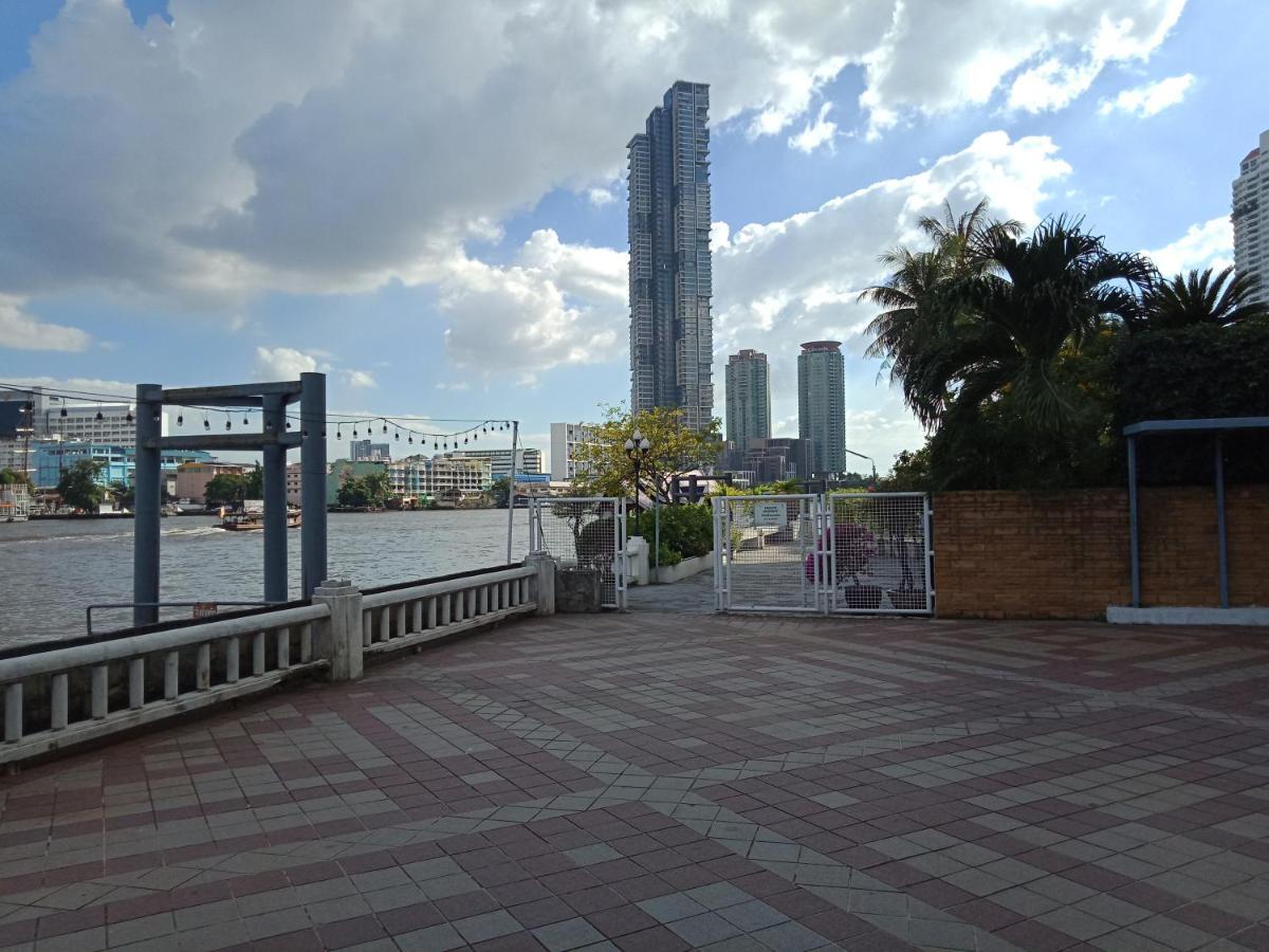 Baan Sathorn Riverfront 曼谷 外观 照片